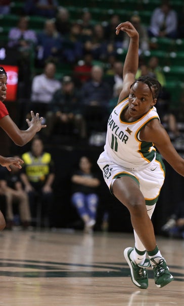 No. 7 Baylor rebounds from loss, beats Georgia 72-38